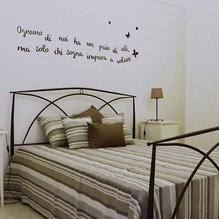 A Casuccia Apartment Monopoli Bagian luar foto
